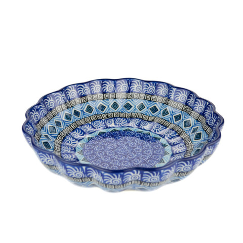 Frilled bowl