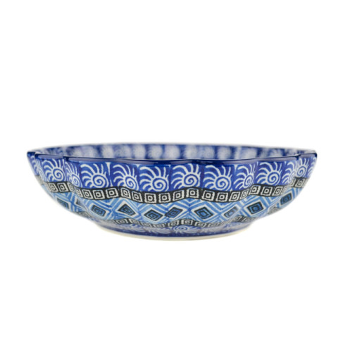 Frilled bowl